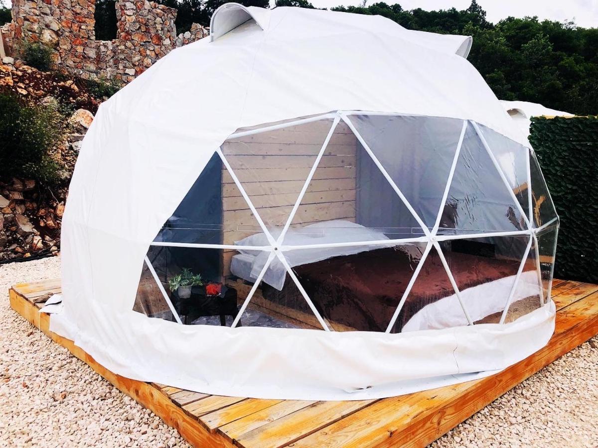 Вілла Glamping Peninsula Lustica Rose Тиват Екстер'єр фото