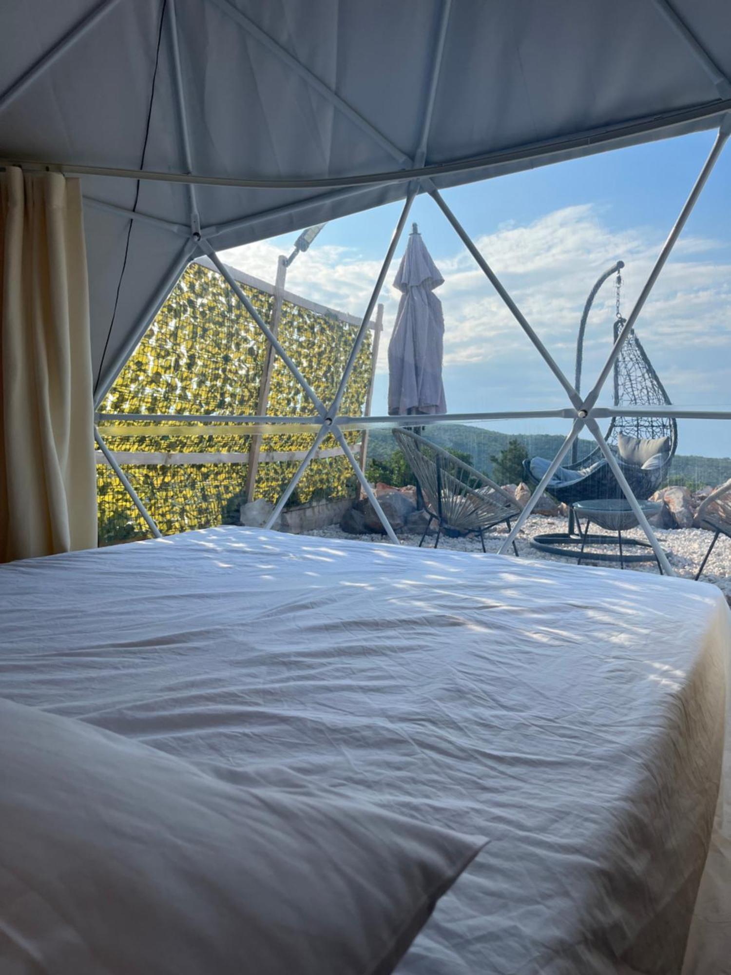 Вілла Glamping Peninsula Lustica Rose Тиват Екстер'єр фото