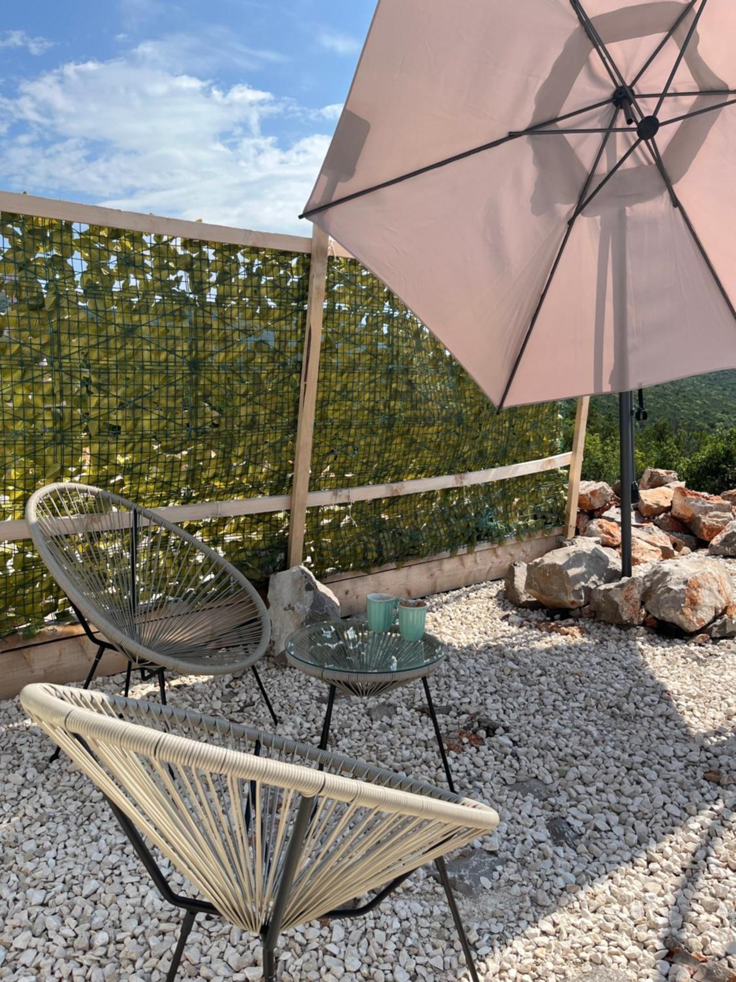 Вілла Glamping Peninsula Lustica Rose Тиват Екстер'єр фото