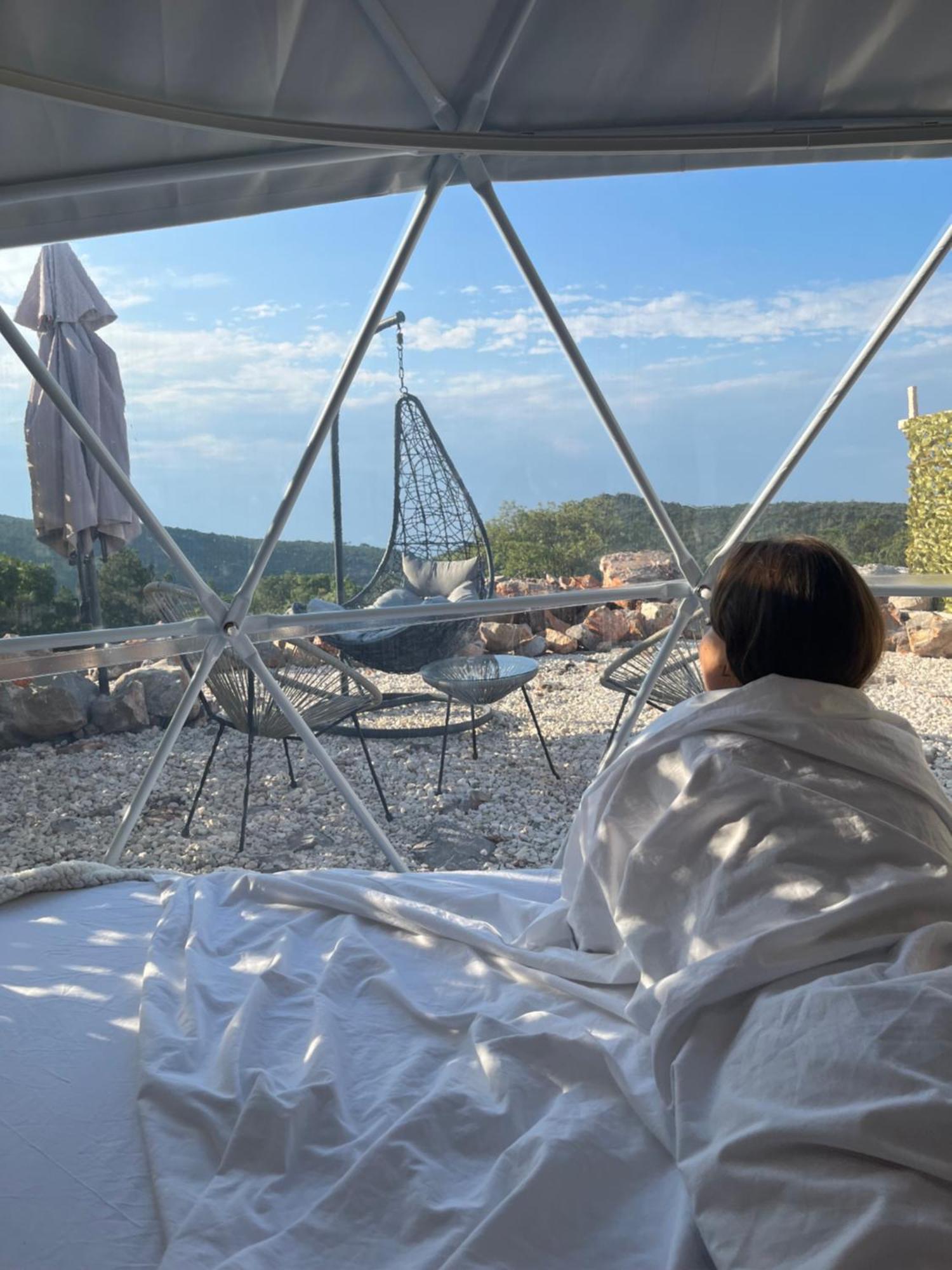 Вілла Glamping Peninsula Lustica Rose Тиват Екстер'єр фото